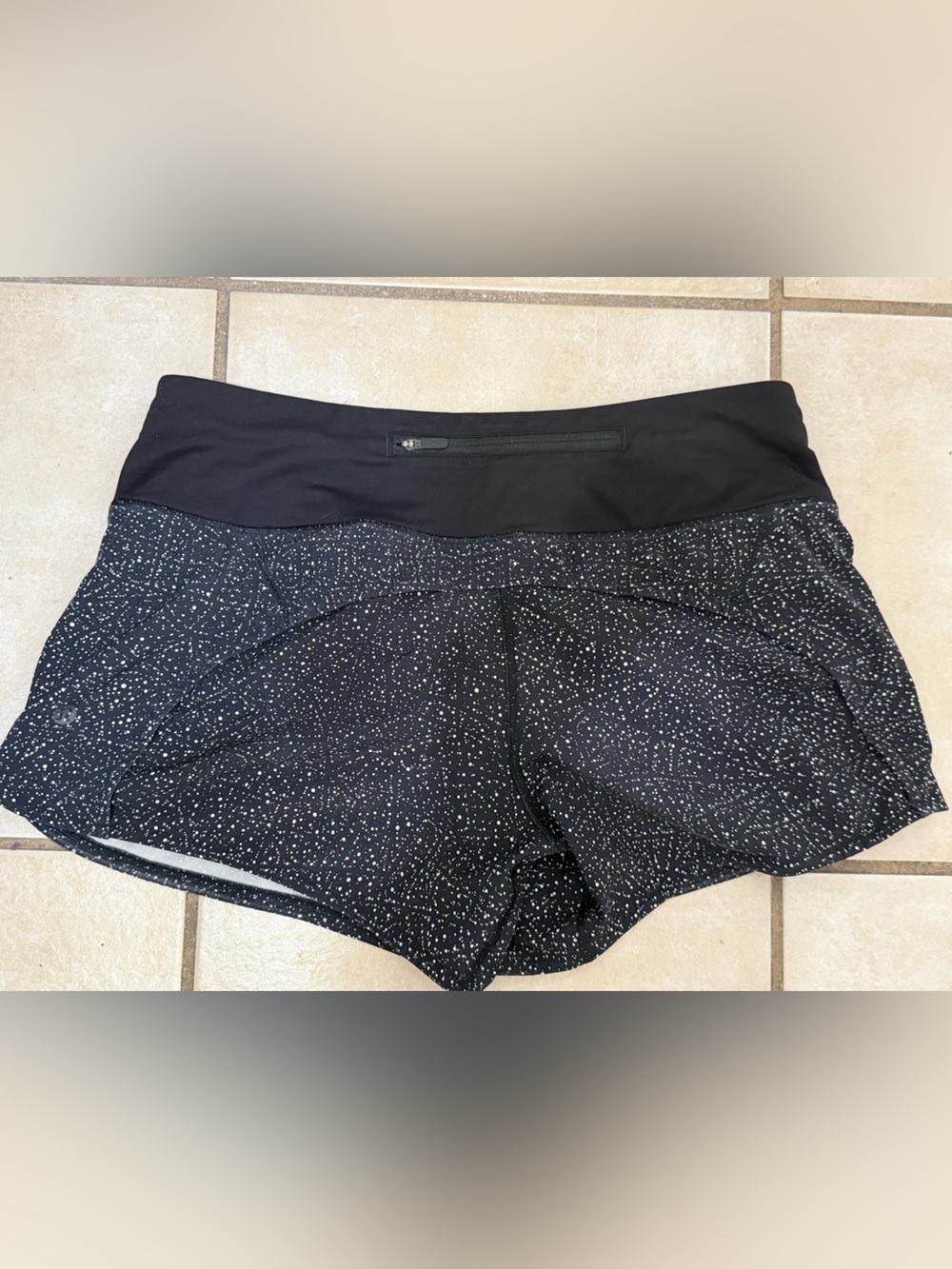 Lululemon Speed Up Shorts 4” - Picture 2 of 4